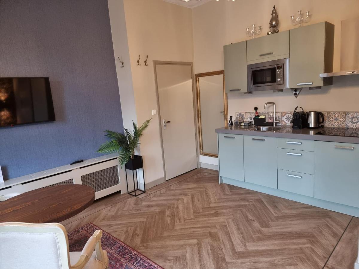 The Hogg House Apartment Groningen Bagian luar foto
